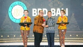 Bank BPD Bali Raih Tiga Penghargaan CNN Indonesia Award 2024